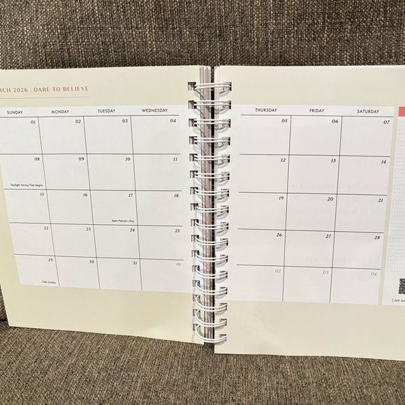 Dare to Believe Pink Daily Planner - Picture 2 of 7